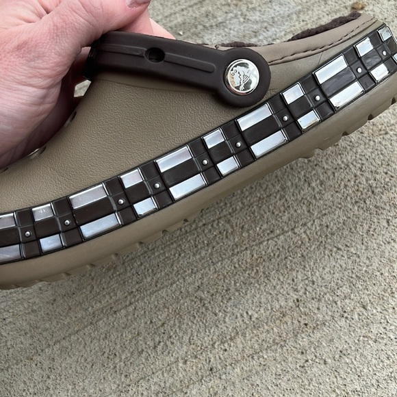 Star Wars Chewbacca Crocs Kids Youth Size J 1 - Picture 8 of 13